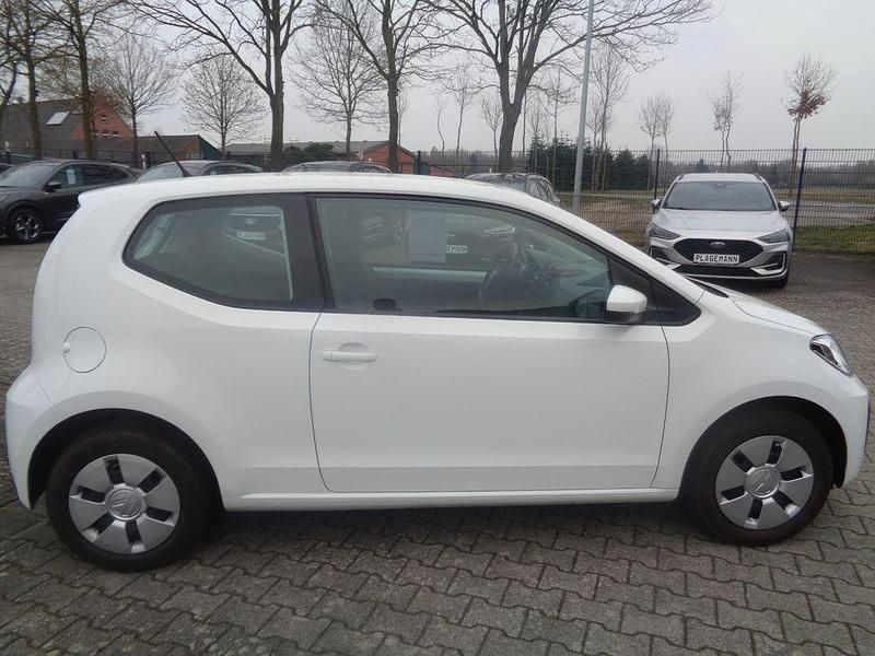 Gebraucht VW up! 65 PS (47 kW) 2021 Weiß Kleinwagen