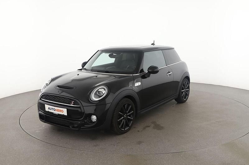 Schwarz Gebraucht 2019 Mini Cooper S Kleinwagen | 20.930 € (Etwas zu teuer) - Bild 1/3