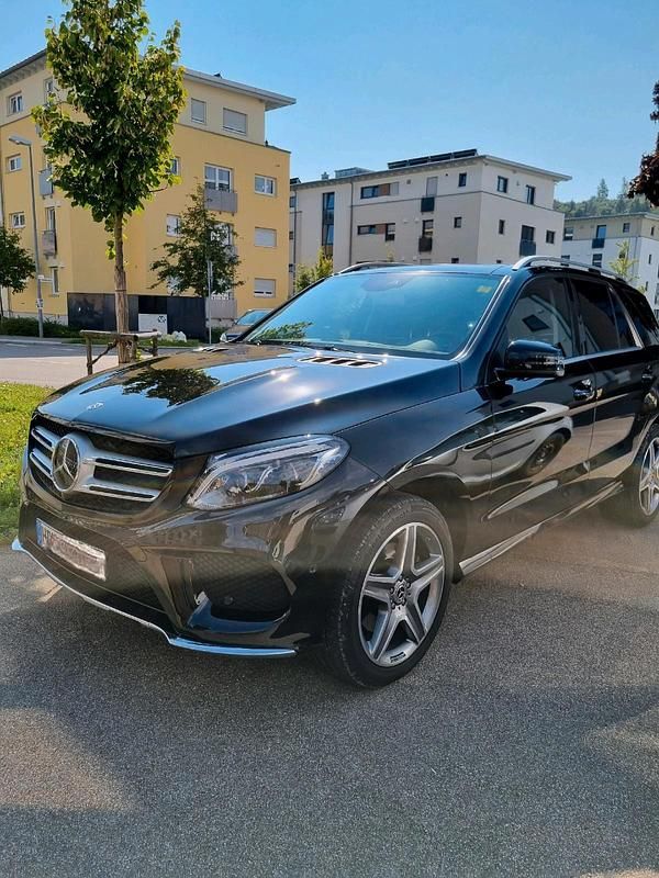 Gebraucht Mercedes GLE350 AMG line 258 PS (189 kW) 2018 Schwarz SUV