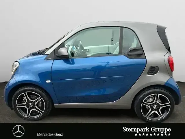 Gebraucht Smart ForTwo Coupé Proxy 71 PS (52 kW) 2017 Midnight blue Coupé