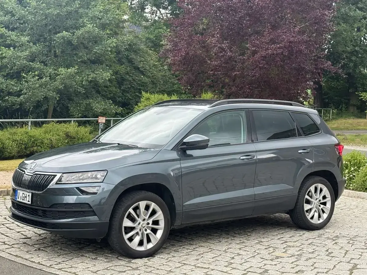 Gebraucht Skoda Karoq Style 150 PS (110 kW) 2021 Quarzgrau metallic SUV