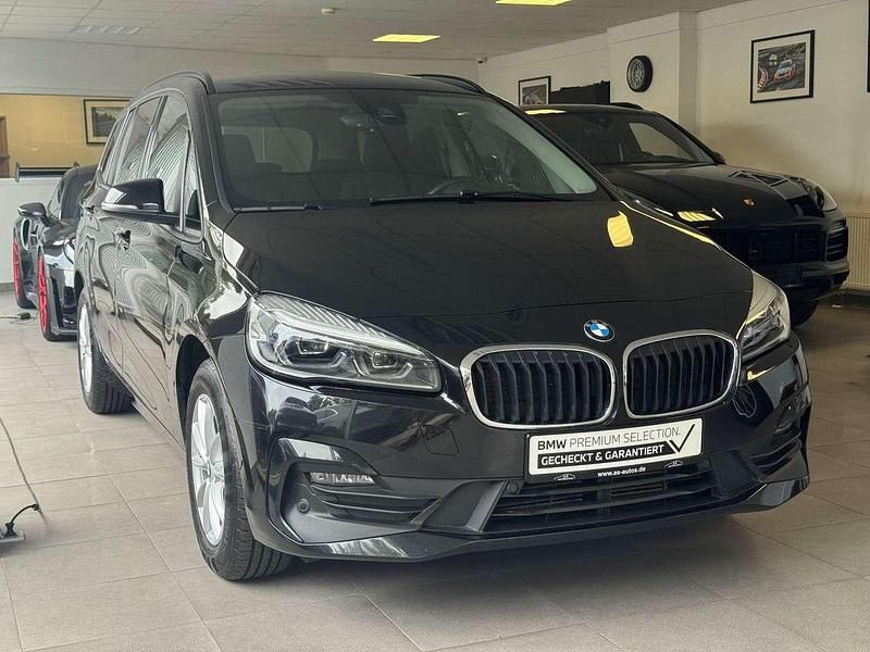 Black sapphire Gebraucht 2021 BMW 216 Advantage Van / Kleinbus | 16.980 € (Fairer Preis) - Bild 1/4
