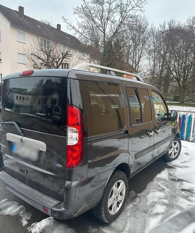 Gebraucht Fiat Doblò Dynamic 77 PS (56 kW) 2009 Grau Van / Kleinbus