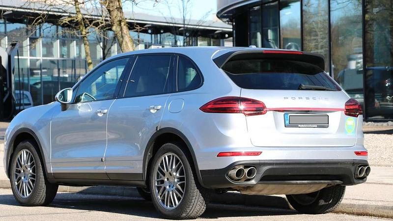 Gebraucht Porsche Cayenne S E-Hybrid 416 PS (305 kW) 2016 Grau SUV