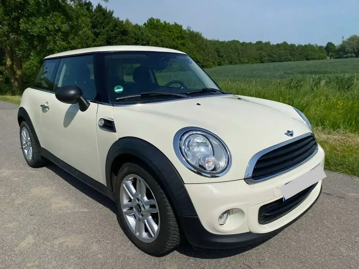 Gebraucht Mini ONE 98 PS (72 kW) 2011 Weiß Kleinwagen