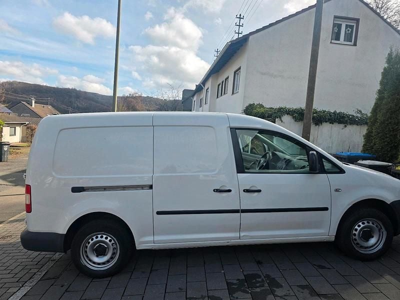 Gebraucht VW Caddy Maxi 105 PS (77 kW) 2010 Weiß Van / Kleinbus