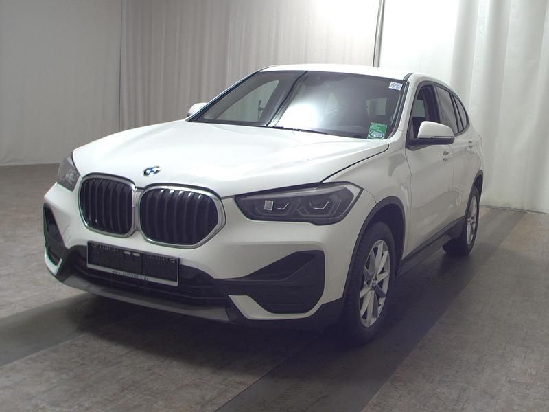 Gebraucht BMW X1 Sport Line 150 PS (110 kW) 2022 Weiss SUV