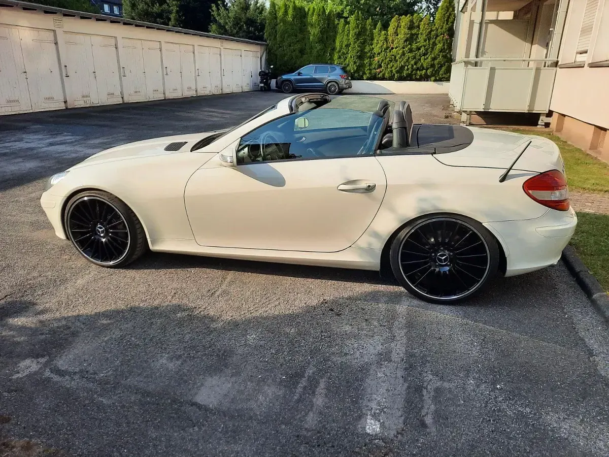 Gebraucht Mercedes SLK350 272 PS (200 kW) 2007 Weiß Cabrio