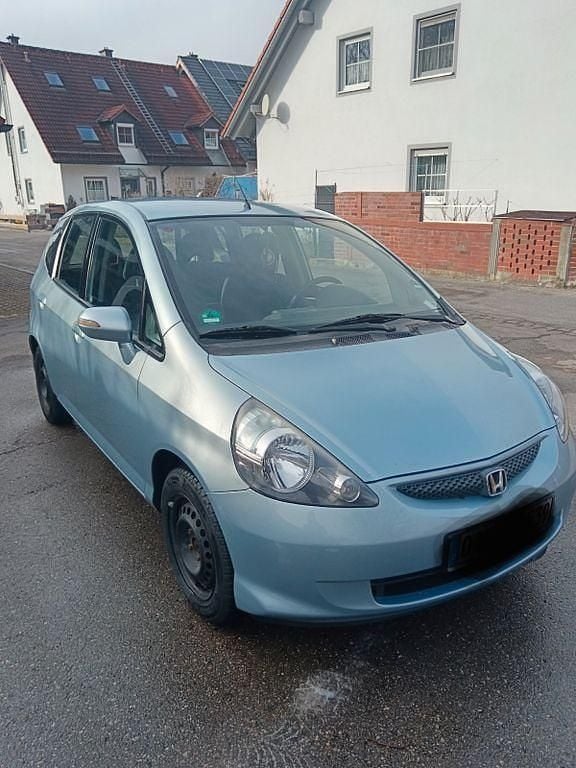 Grau Gebraucht 2007 Honda Jazz Kleinwagen | 2.600 € (Guter Preis) - Bild 1/4