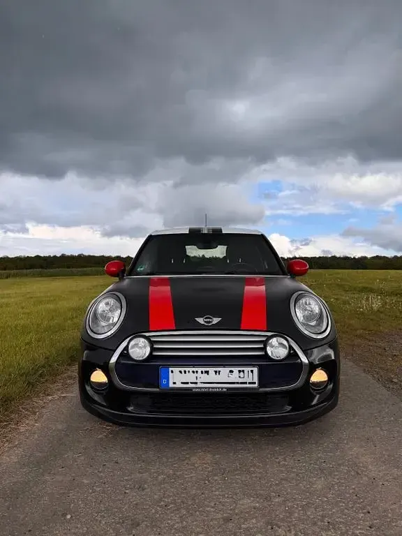 Gebraucht Mini Cooper D 116 PS (85 kW) 2014 Schwarz Kleinwagen