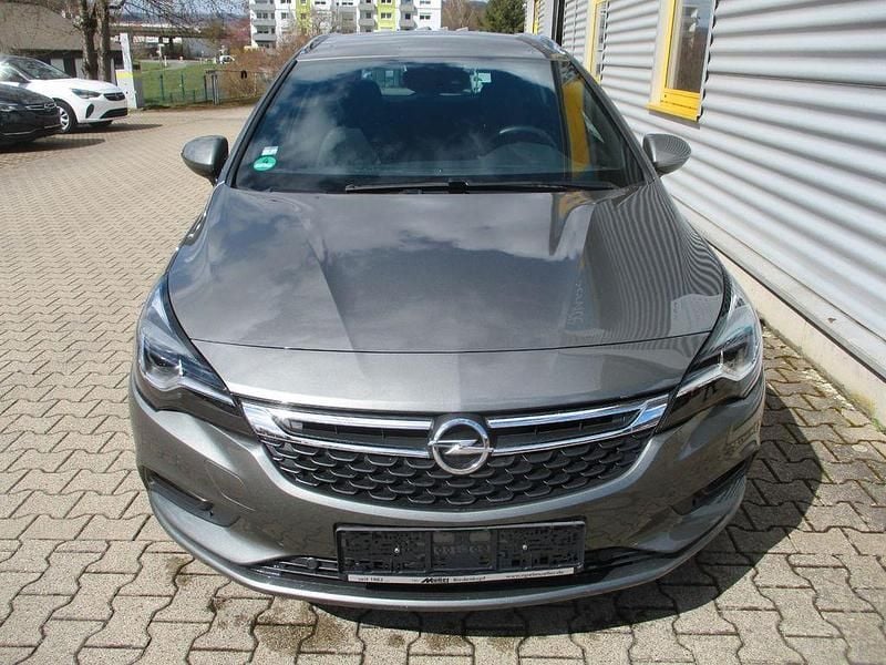 Second-hand Opel Astra Dynamic 150 CP (110 kW) 2018 Gri Break