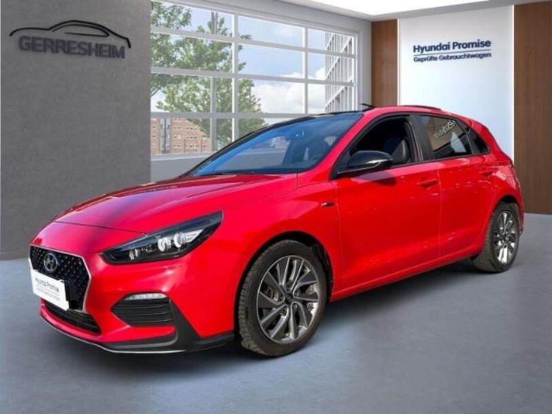 Rot Gebraucht 2020 Hyundai i30 N Line Limousine | 13.887 € (Fairer Preis) - Bild 1/4