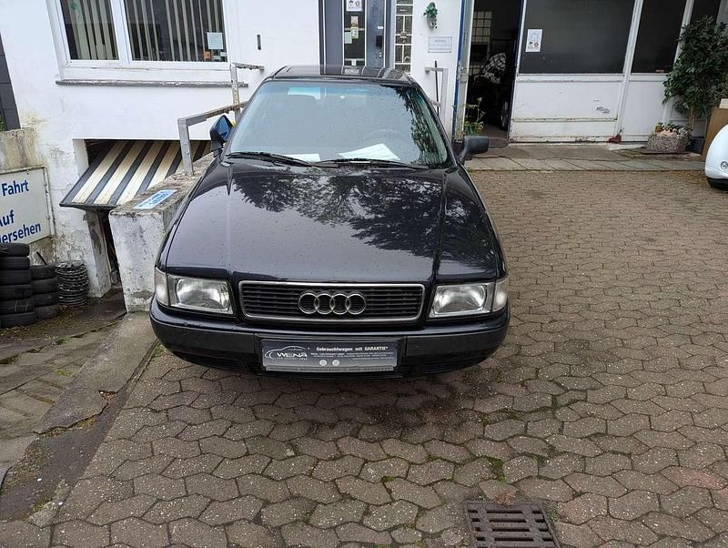Gebraucht Audi 80 Comfort 90 PS (66 kW) 1994 Dunkelblauschwarz metallik Limousine