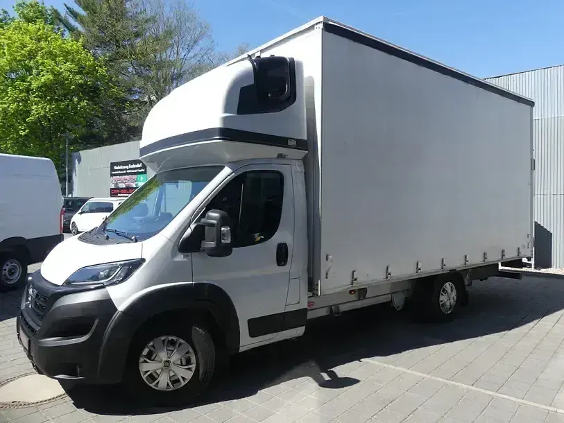 Gebraucht Fiat Ducato 180 PS (132 kW) 2024 Colore esterno (metallic) Van