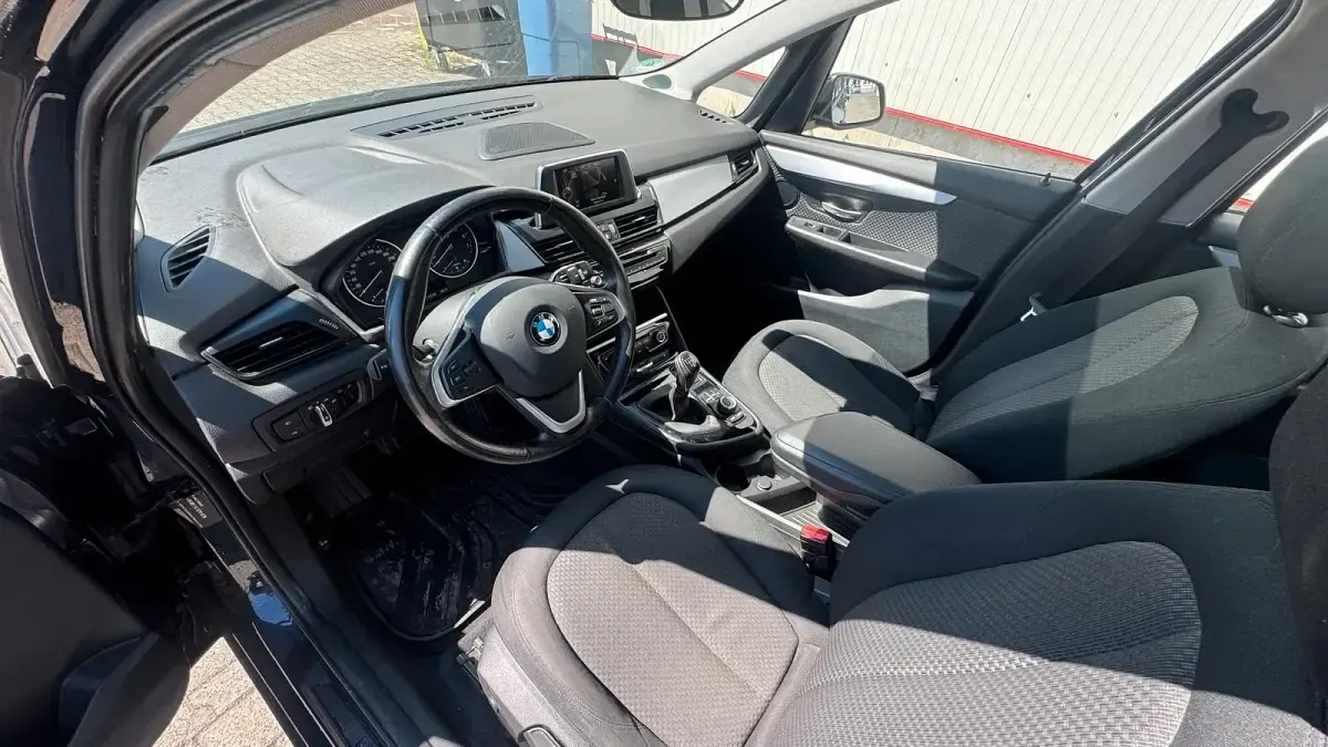 Gebraucht BMW 218 136 PS (100 kW) 2015 Blau Kombi