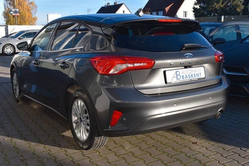 Gebraucht Ford Focus Titanium X 120 PS (88 kW) 2021 Grau Limousine