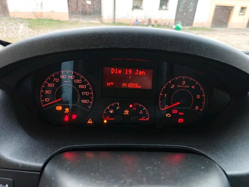 Gebraucht Citroën Jumper 110 PS (80 kW) 2017 Blau Van / Kleinbus