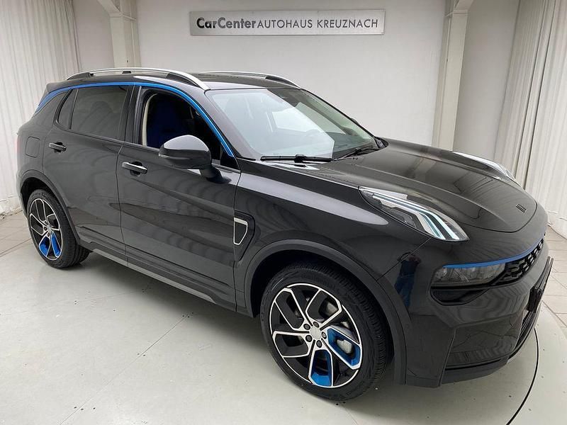 Schwarz Gebraucht 2023 Lynk & Co 01 SUV | 25.950 € (Fairer Preis) - Bild 1/4