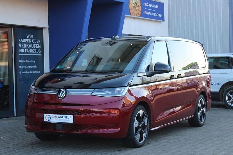 Gebraucht VW Multivan Style 150 PS (110 kW) 2023 Rot Van