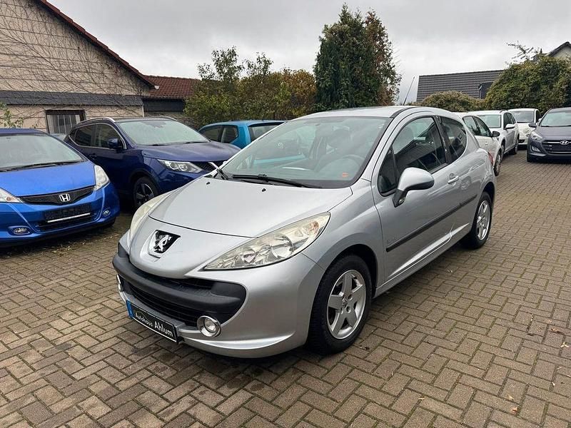 Gebraucht Peugeot 207 Urban Move 95 PS (69 kW) 2009 Silber Limousine