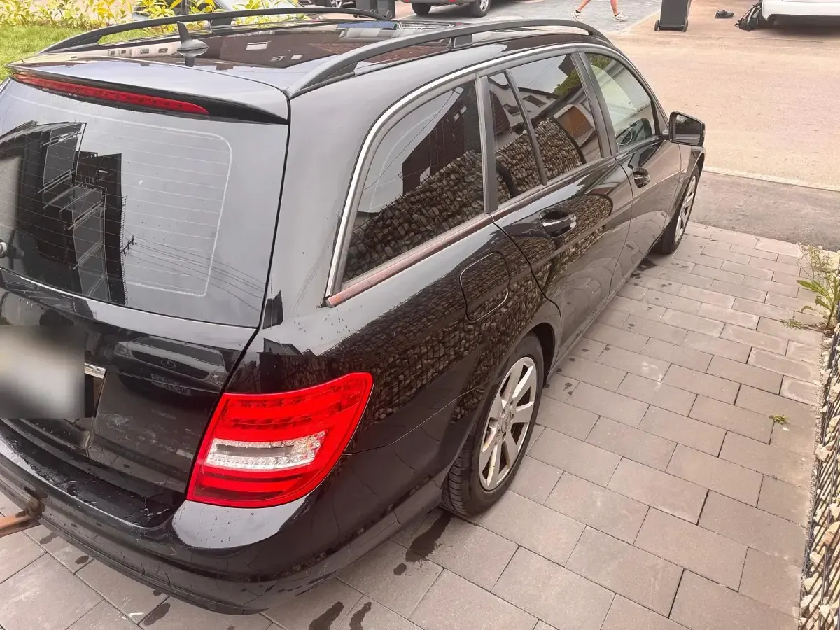 Gebraucht Mercedes C220 Elegance 177 PS (130 kW) 2011 Schwarz Kombi