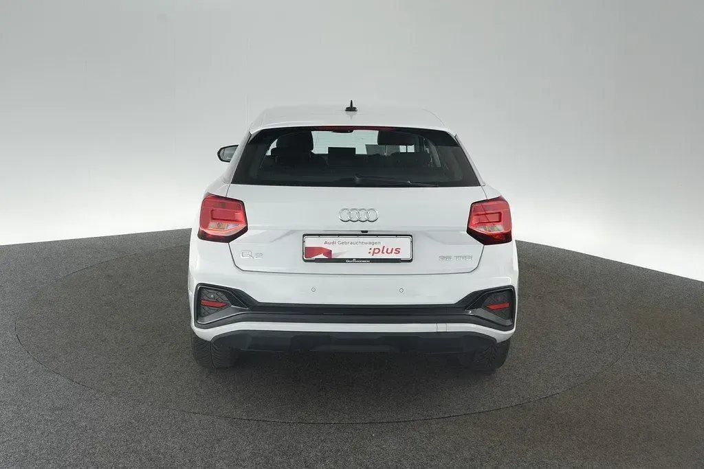 Gebraucht Audi Q2 S-Line 150 PS (110 kW) 2025 Gletscherweiß metallic SUV