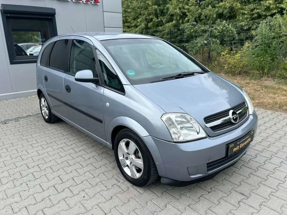 Gebraucht Opel Meriva 101 PS (74 kW) 2005 Lichtsilber m2 Van / Kleinbus