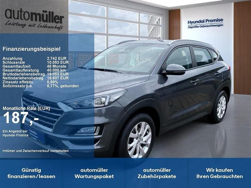 Grau Gebraucht 2019 Hyundai Tucson Trend SUV | 18.279 € (Fairer Preis) - Bild 1/4