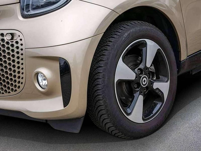 Gebraucht Smart ForTwo Coupé Exclusive 60 kW (82 PS) 2023 Gold Kleinwagen