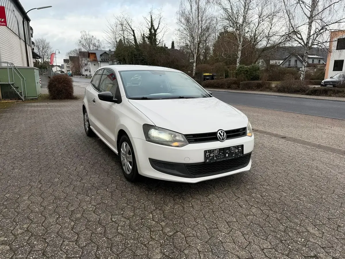Gebraucht VW Polo 60 PS (44 kW) 2012 Candyweiß Kleinwagen