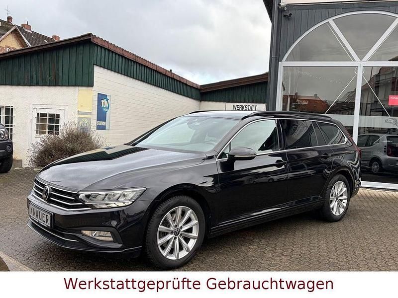 Gebraucht VW Passat 150 PS (110 kW) 2020 Schwarz Kombi