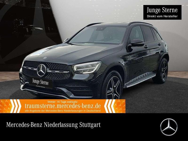 Schwarz Gebraucht 2021 Mercedes GLC300e AMG SUV | 35.890 € (Fairer Preis) - Bild 1/3