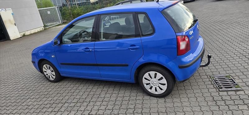Gebraucht VW Polo 63 PS (46 kW) 2001 Blau Kleinwagen