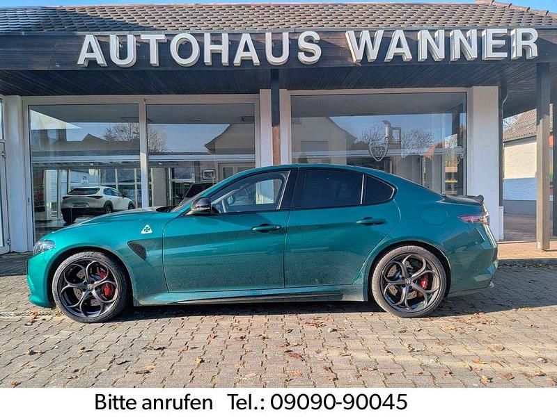 Grün Gebraucht 2025 Alfa Romeo Giulia Quadrifoglio Limousine | 76.999 € (Fairer Preis) - Bild 1/4