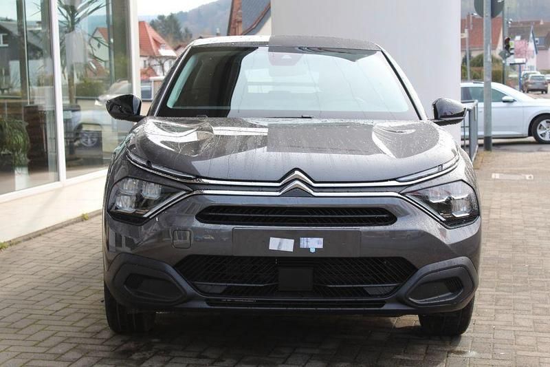Grau Gebraucht 2024 Citroën e-C4 Limousine | 23.500 € (Fairer Preis) - Bild 1/4