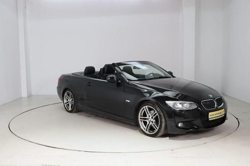 Gebraucht BMW 320 Cabriolet Exclusive 170 PS (125 kW) 2013 Schwarz Cabrio