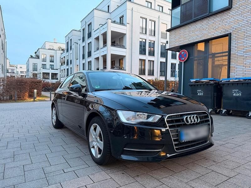 Gebraucht Audi A3 122 PS (89 kW) 2013 Schwarz Kleinwagen