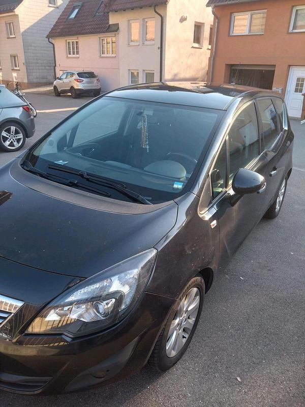 Gebraucht Opel Meriva 140 PS (102 kW) 2012 Schwarz Van / Kleinbus