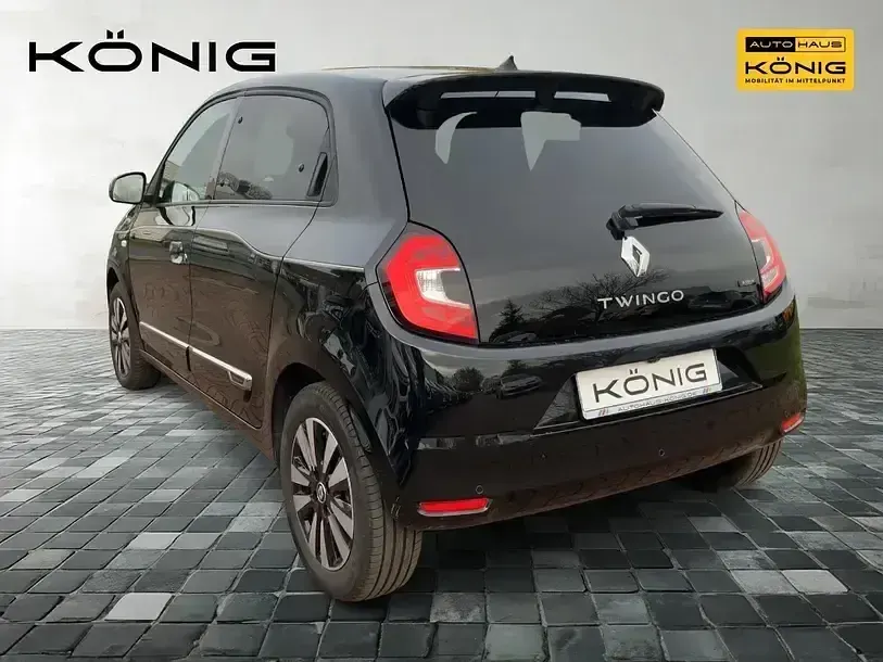 Second-hand Renault Twingo Techno 60 kW (82 CP) 2023 Negru Hatchback
