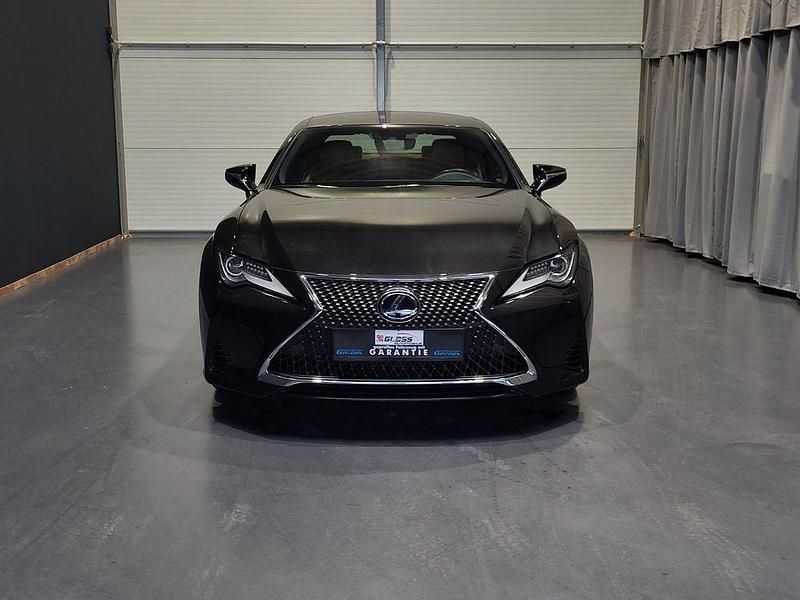 Gebraucht Lexus RC300h 223 PS (164 kW) 2019 Graphite black Coupé