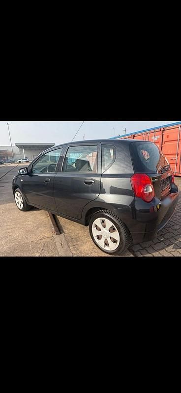 Gebraucht Chevrolet Aveo 84 PS (61 kW) 2011 Schwarz Kleinwagen