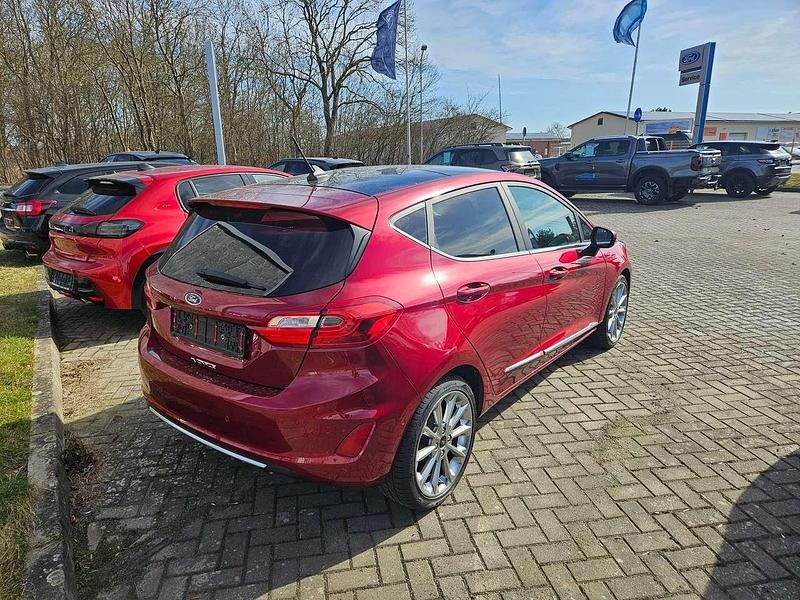 Gebraucht Ford Fiesta Vignale 101 PS (74 kW) 2019 Rubyrot (metallic) Kleinwagen