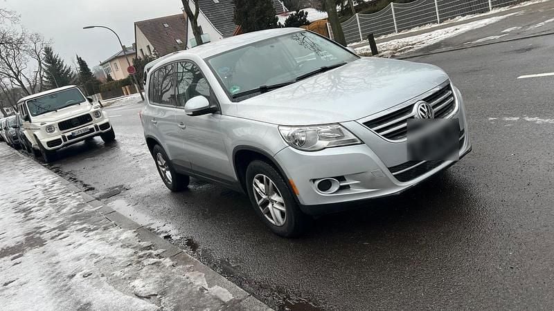 Gebraucht VW Tiguan 200 PS (147 kW) 2011 Silber SUV