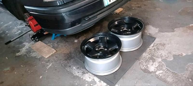 Gebraucht Opel Vectra 160 PS (117 kW) 1990 Schwarz Kleinwagen