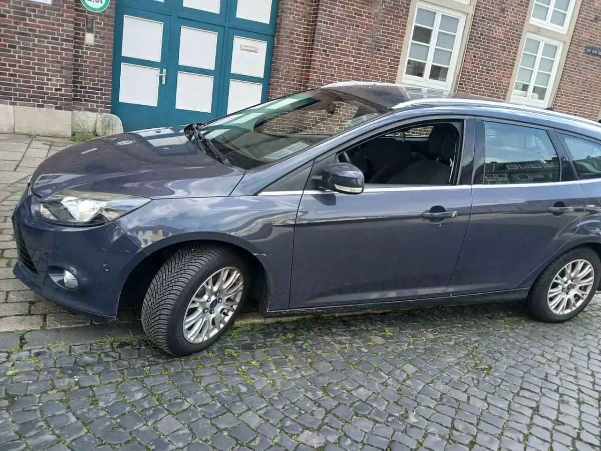 Gebraucht Ford Focus Champions Edition 163 PS (119 kW) 2012 Limousine