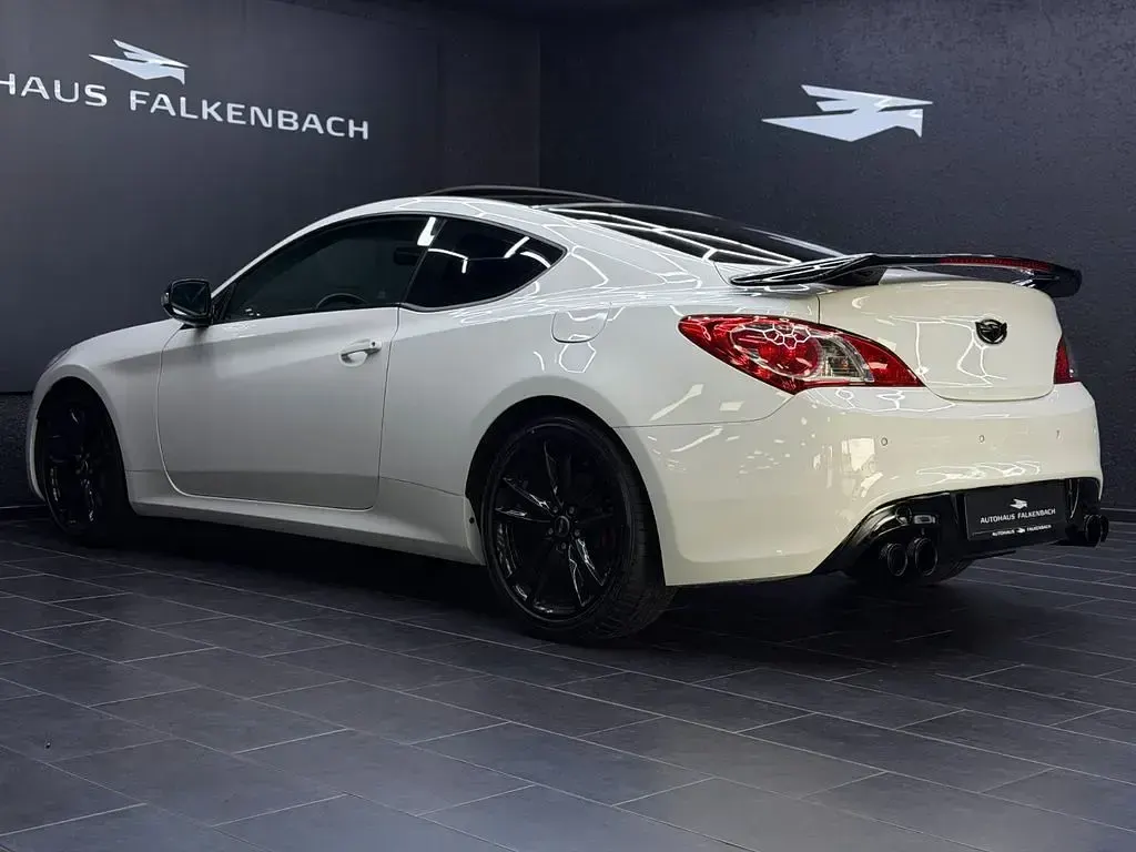 Gebraucht Hyundai Genesis 303 PS (222 kW) 2012 Weiß Coupé