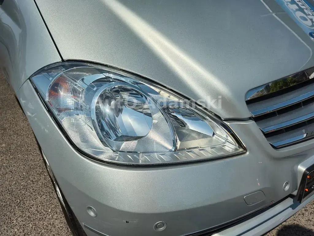 Gebraucht Mercedes A160 Elegance 95 PS (69 kW) 2012 Silber Kleinwagen