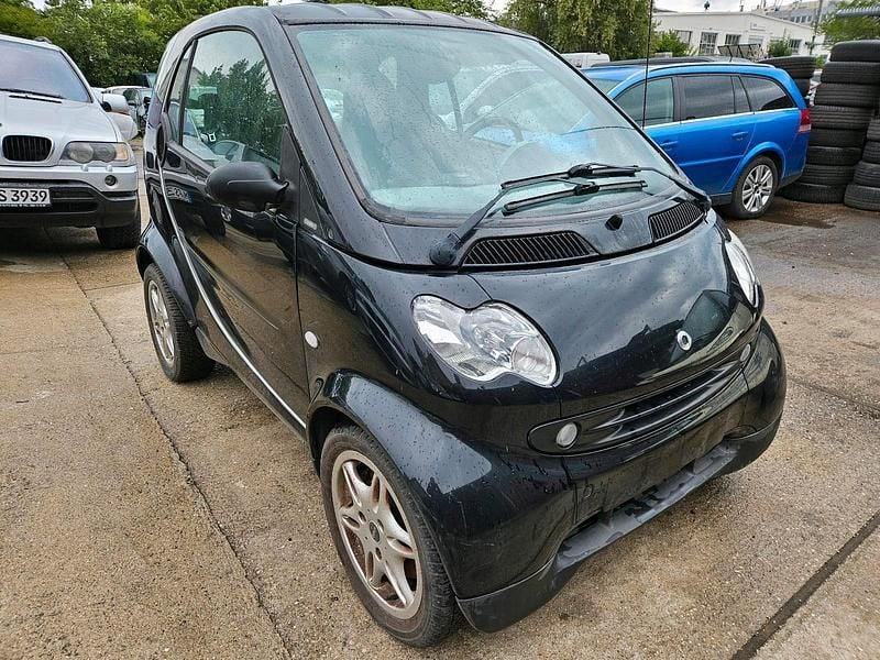 Schwarz Gebraucht 2003 Smart ForTwo Coupé Kleinwagen | 890 € (Superpreis) - Bild 1/4