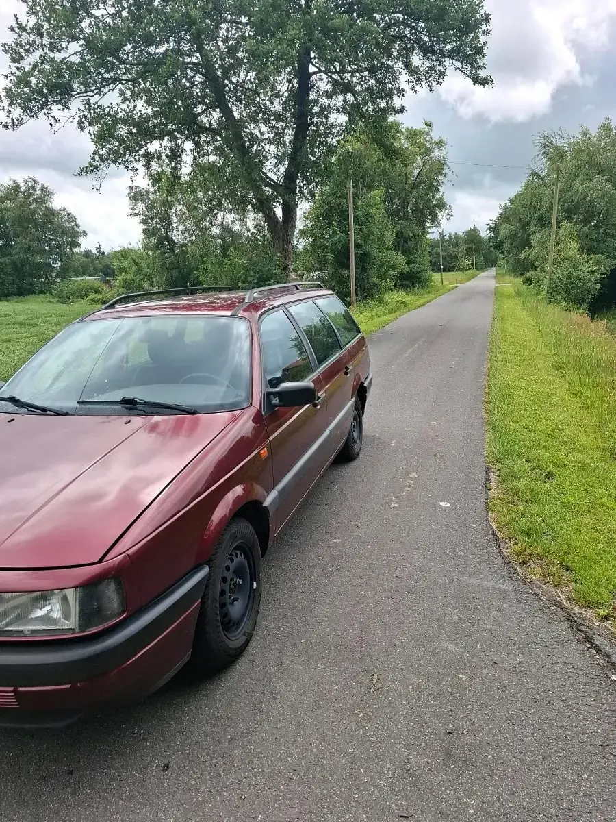 Gebraucht VW Passat 90 PS (66 kW) 1993 Rot Kombi