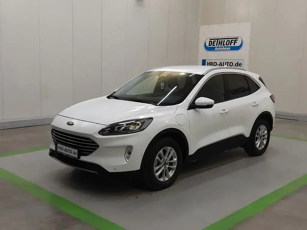 Gebraucht Ford Kuga Titanium 152 PS (111 kW) 2024 Weiß SUV